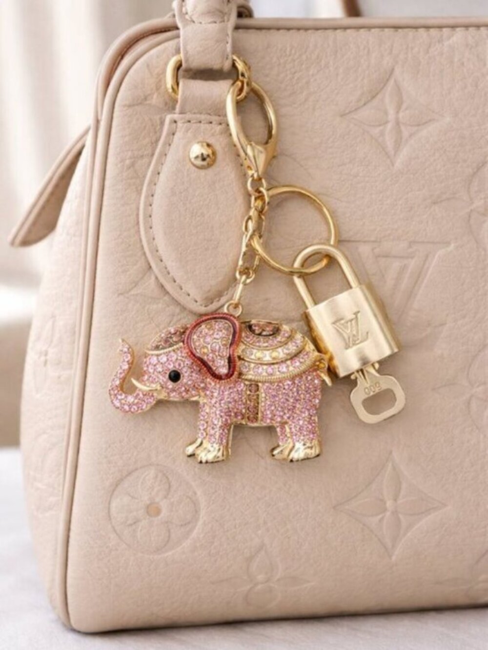 LV Gold Padlock & Key 🔒 Authentic Louis Vuitton Bag Unbranded Elephant Charm